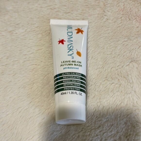 Mudmasky Leave-me-on Autumn Mask - Picture 2 of 4